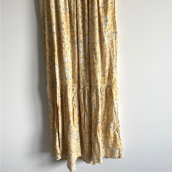 Pretty Yellow Maxi dress with Flowers - Picture 5 of 9